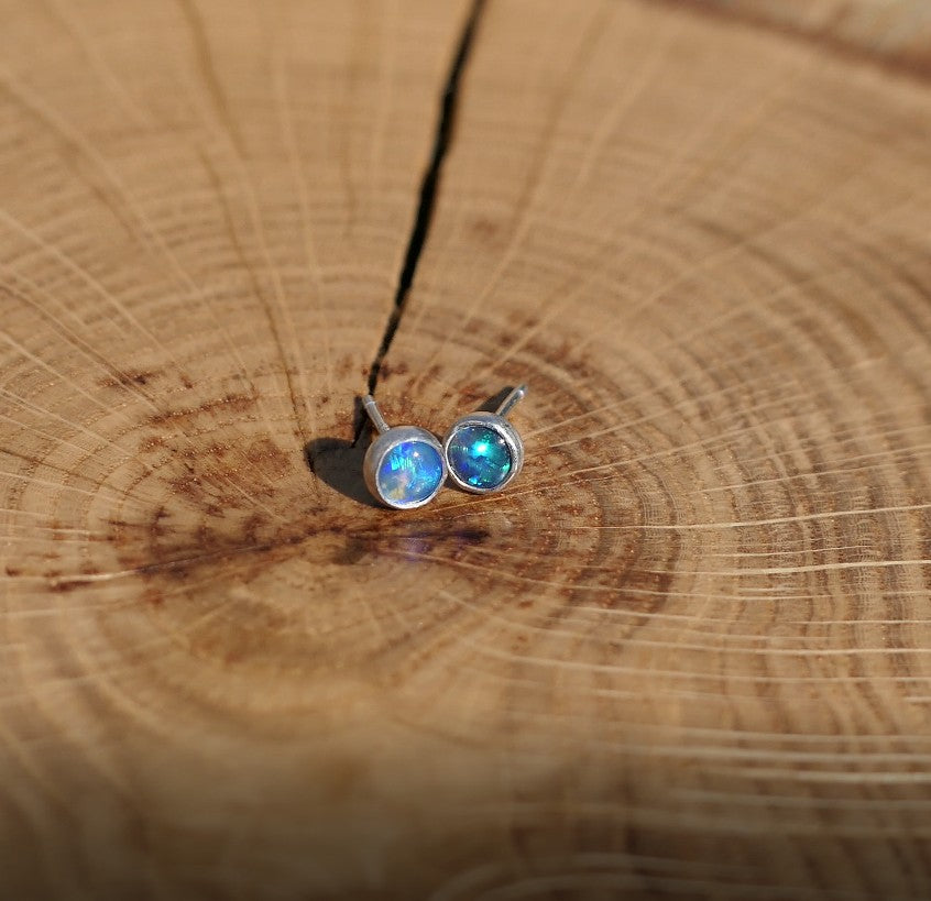 4mm silver solid opal earstuds