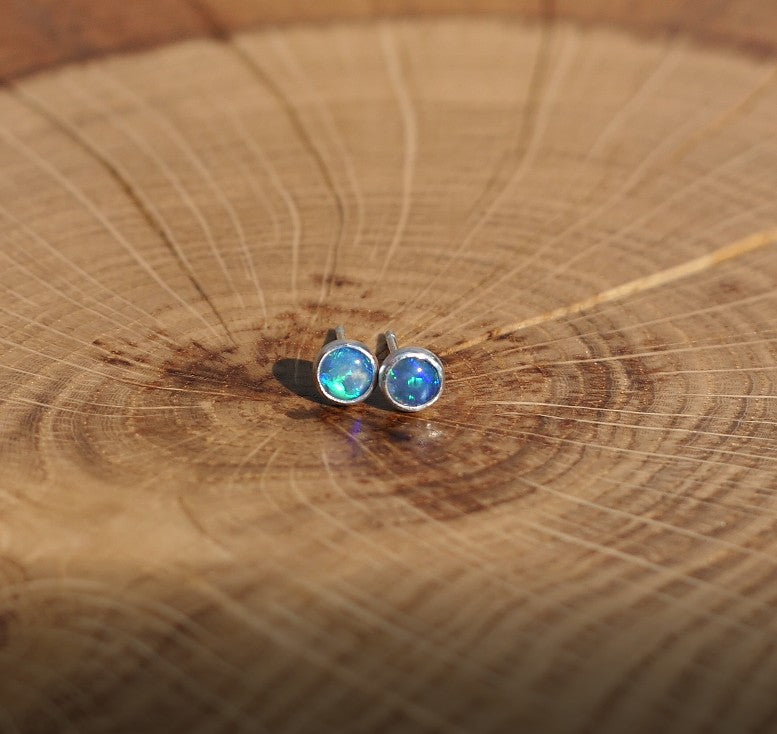 4mm silver solid opal earstuds
