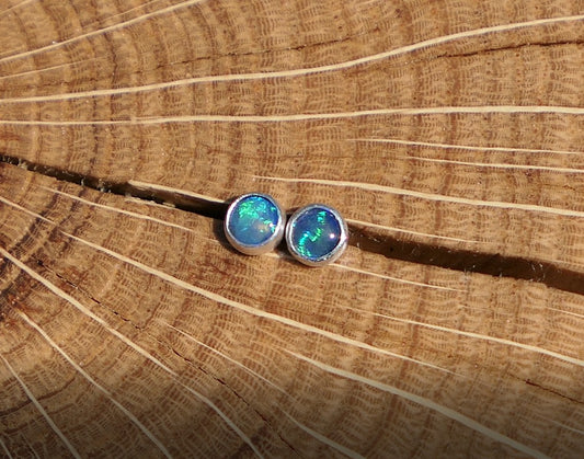 4mm silver solid opal earstuds