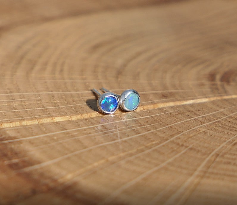 4mm silver solid opal earstuds