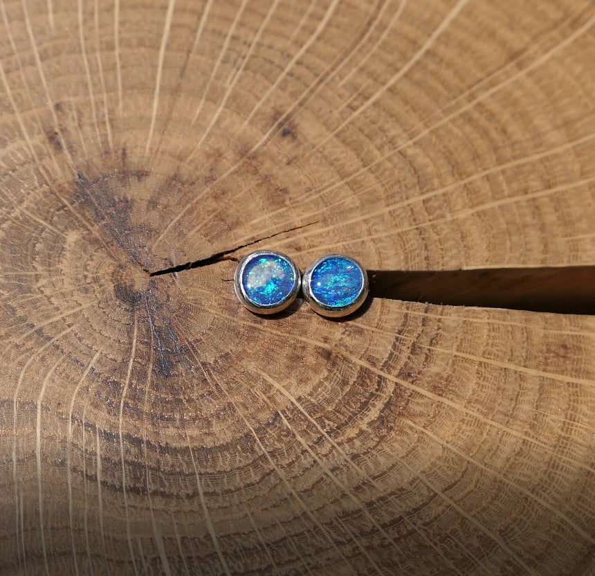 5mm silver solid opal earstuds