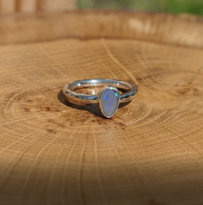 Silver opal ring size 7 / N.1/2