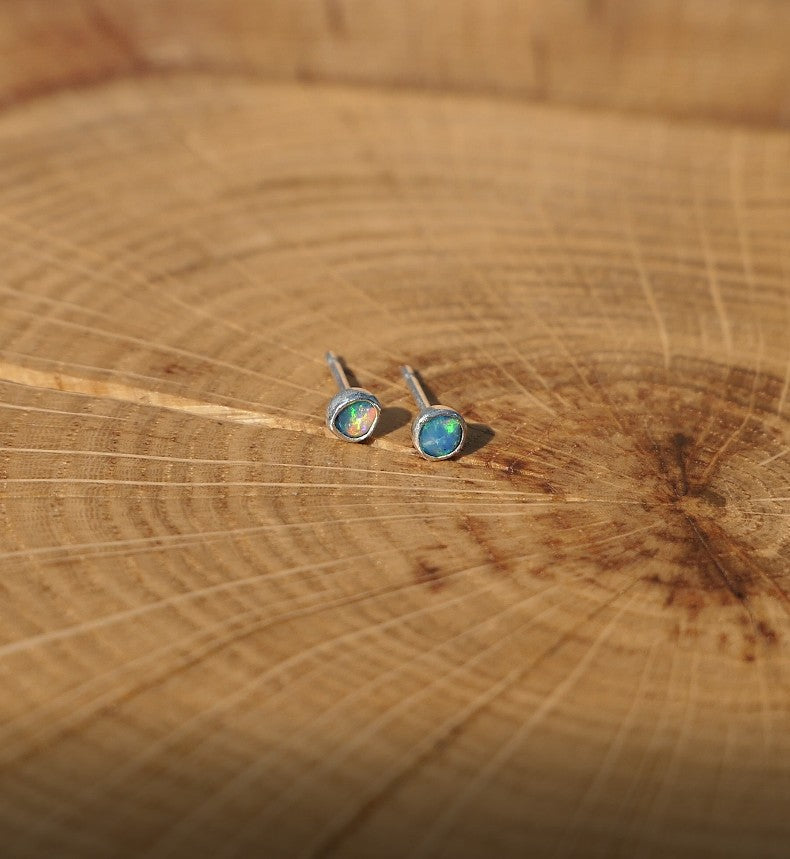 3mm silver earstuds