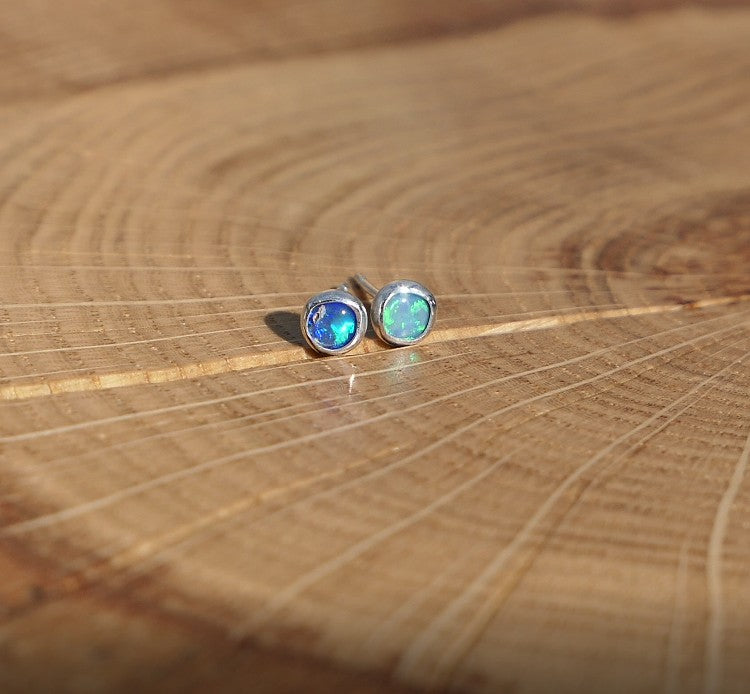 4mm silver solid opal earstuds