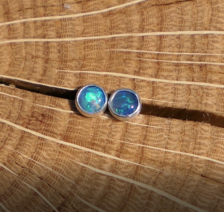 4mm silver solid opal earstuds