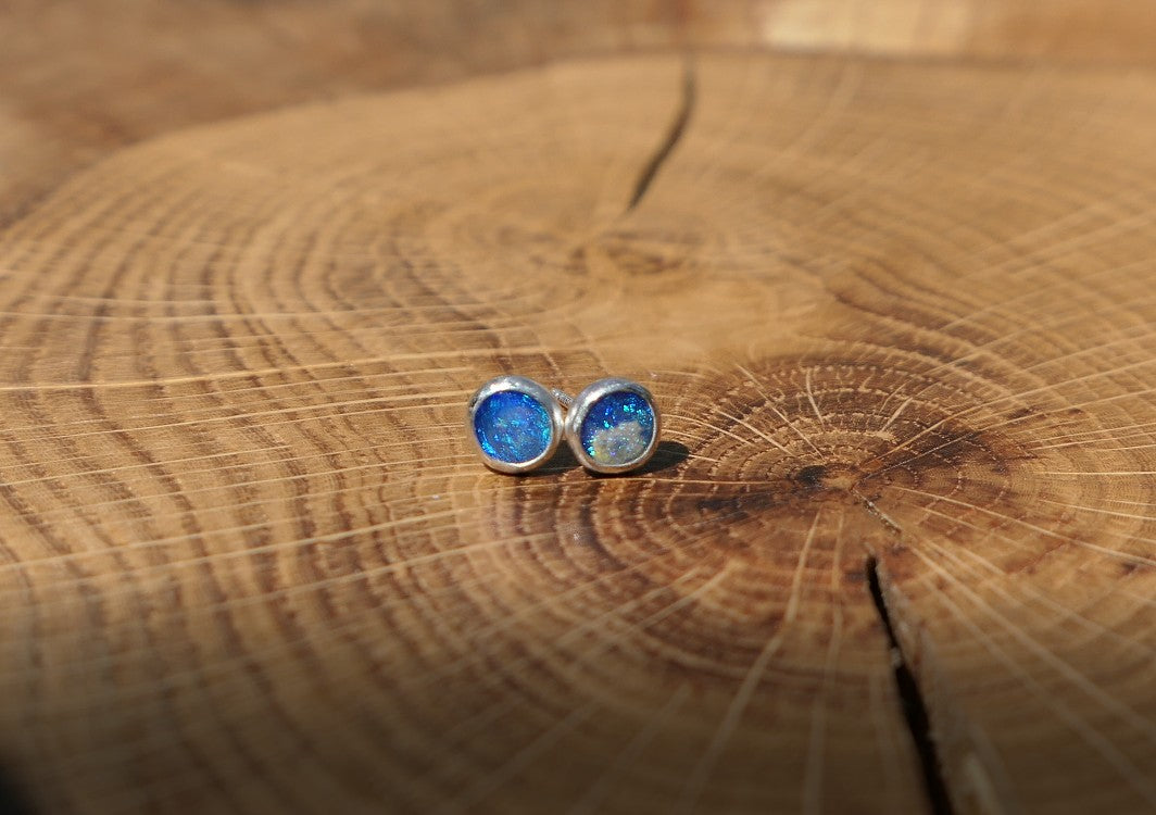 5mm silver solid opal earstuds