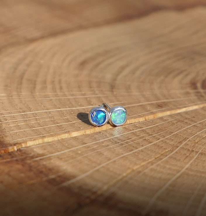 4mm silver solid opal earstuds