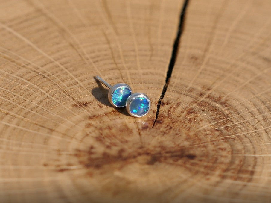 4mm silver solid opal earstuds