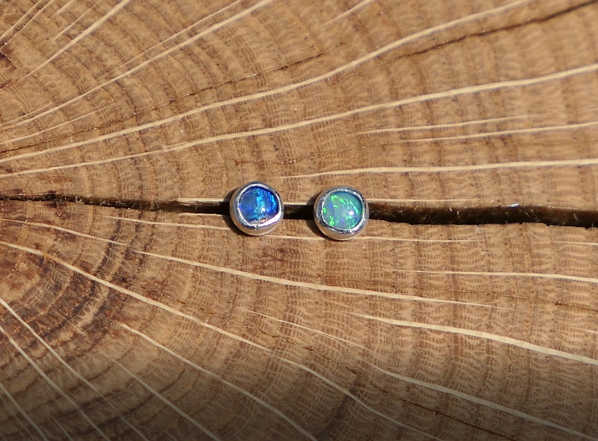 4mm silver solid opal earstuds