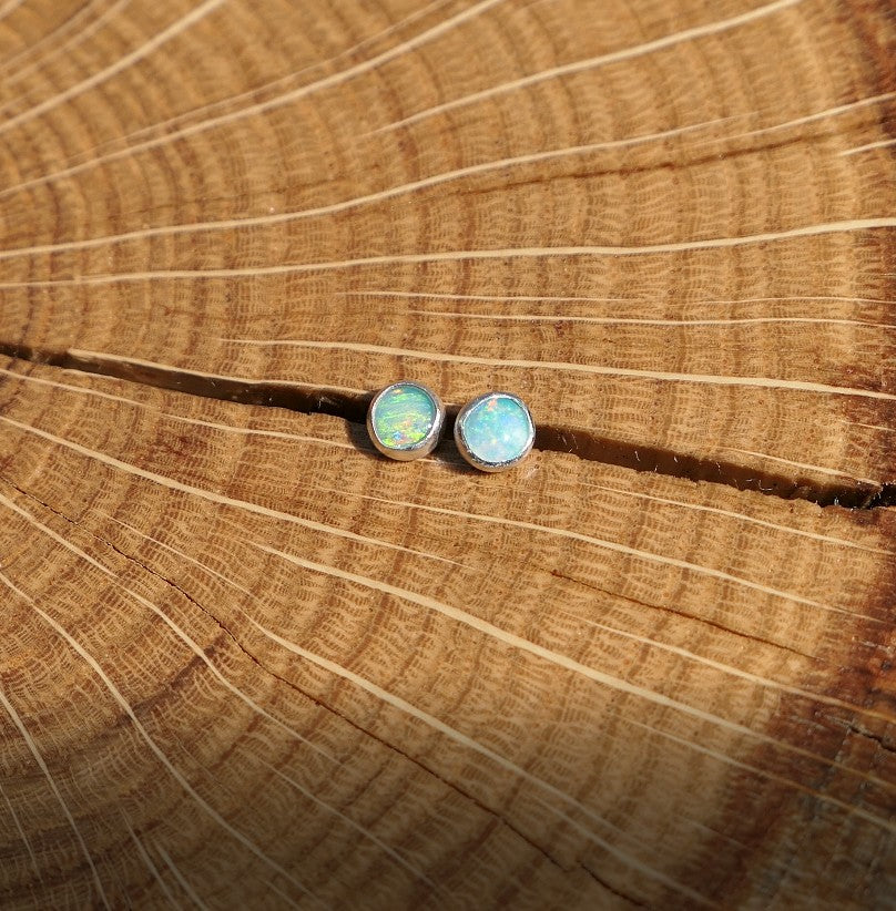 4mm silver solid opal earstuds
