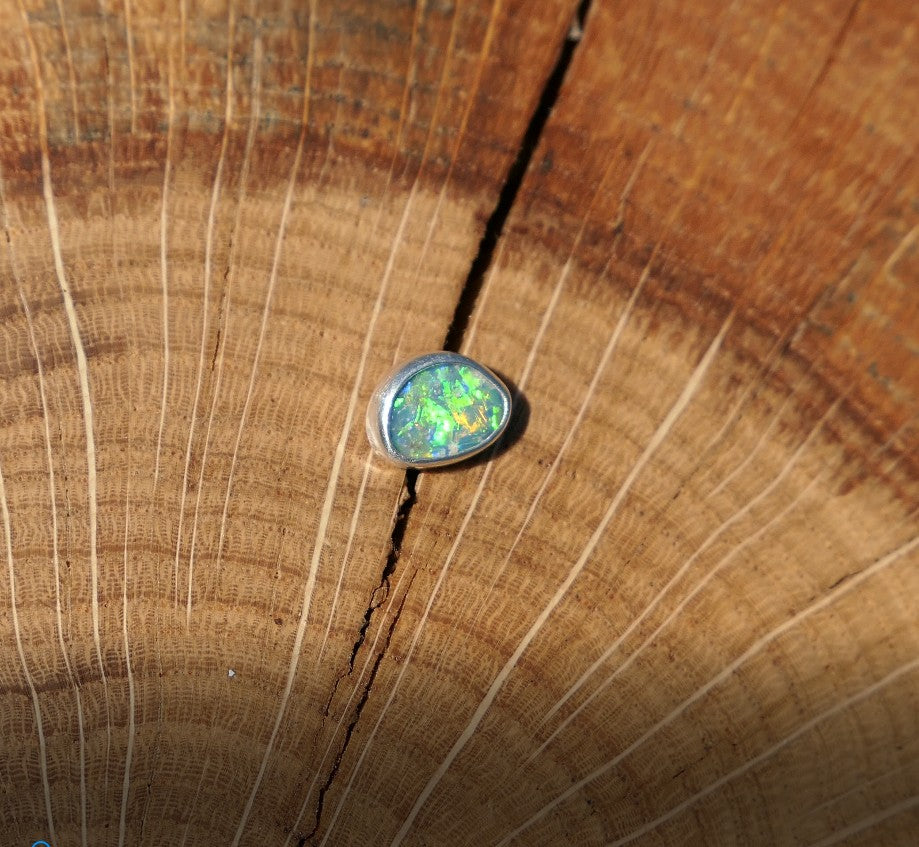 Silver tie tack with Lightning Ridge doublet