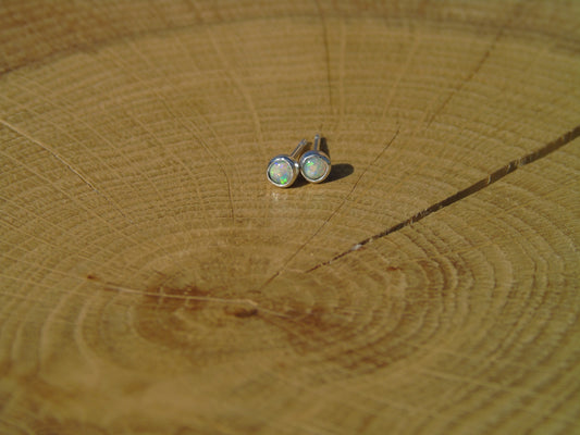 3mm silver earstuds