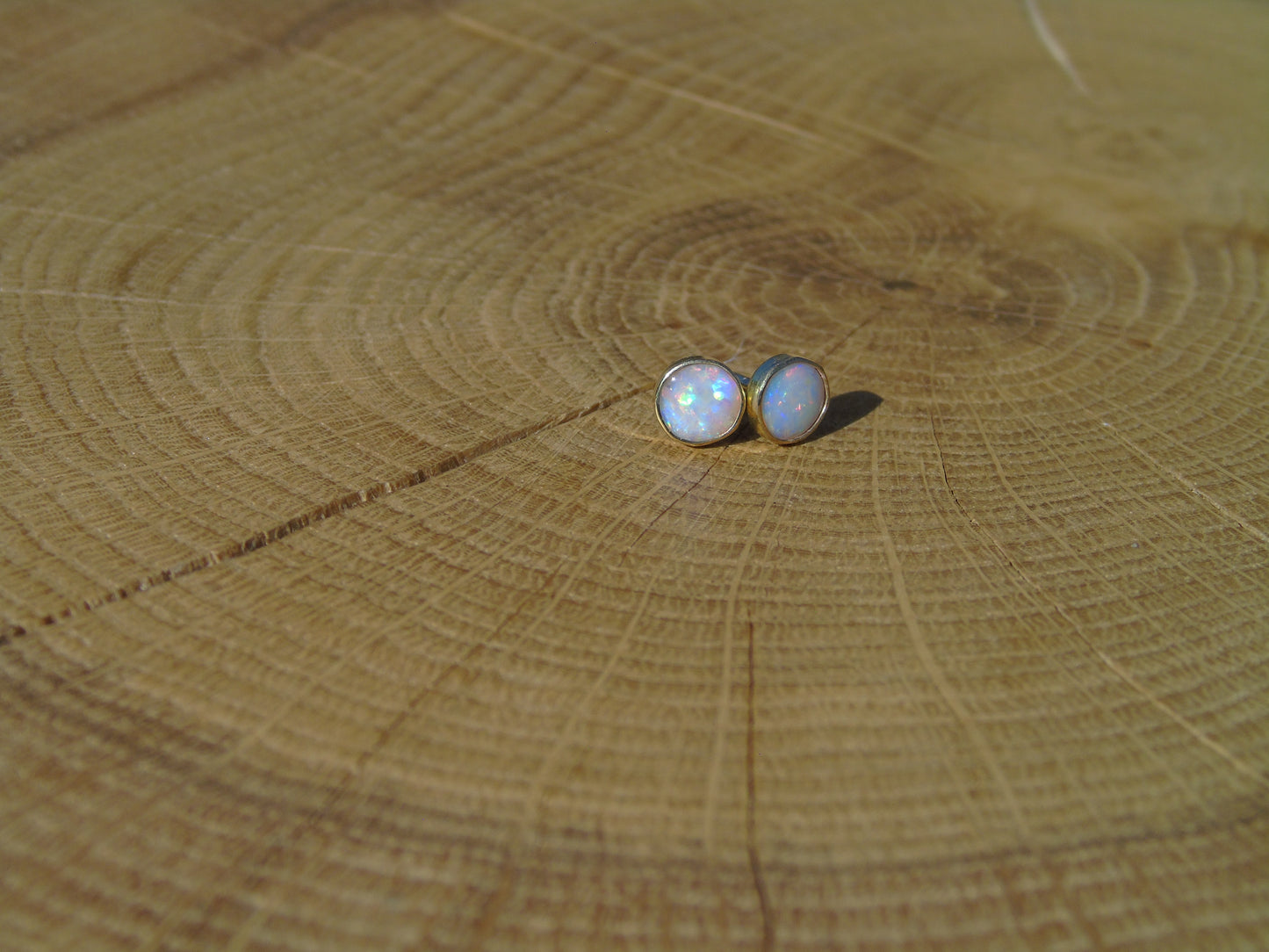 5mm 18k gold earstuds