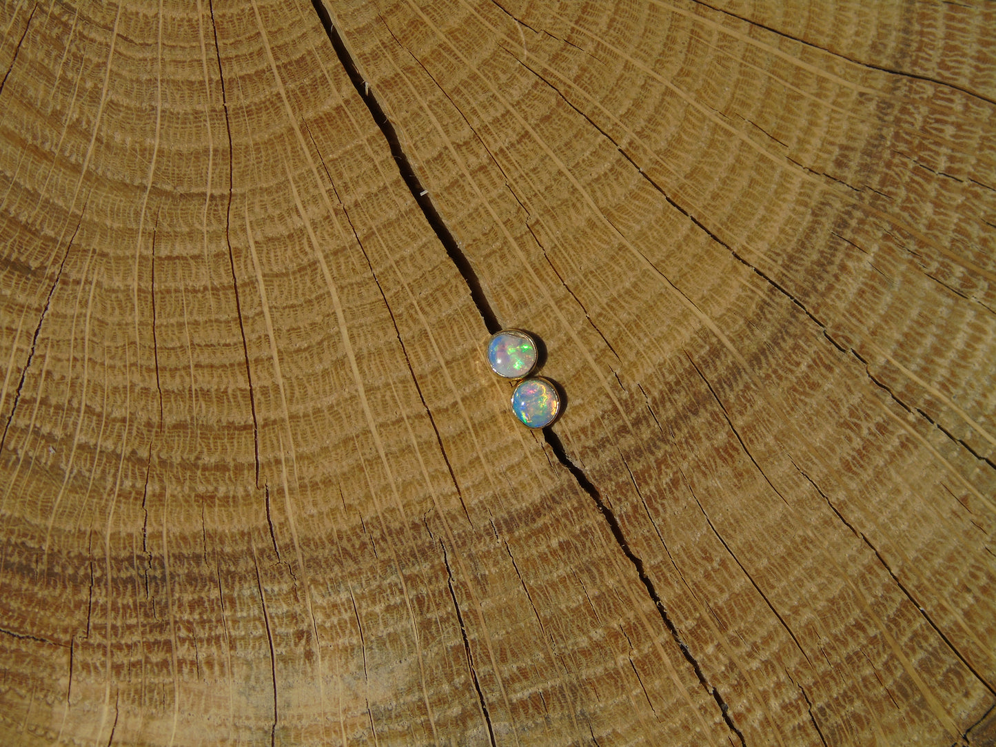 4mm 18k gold earstuds