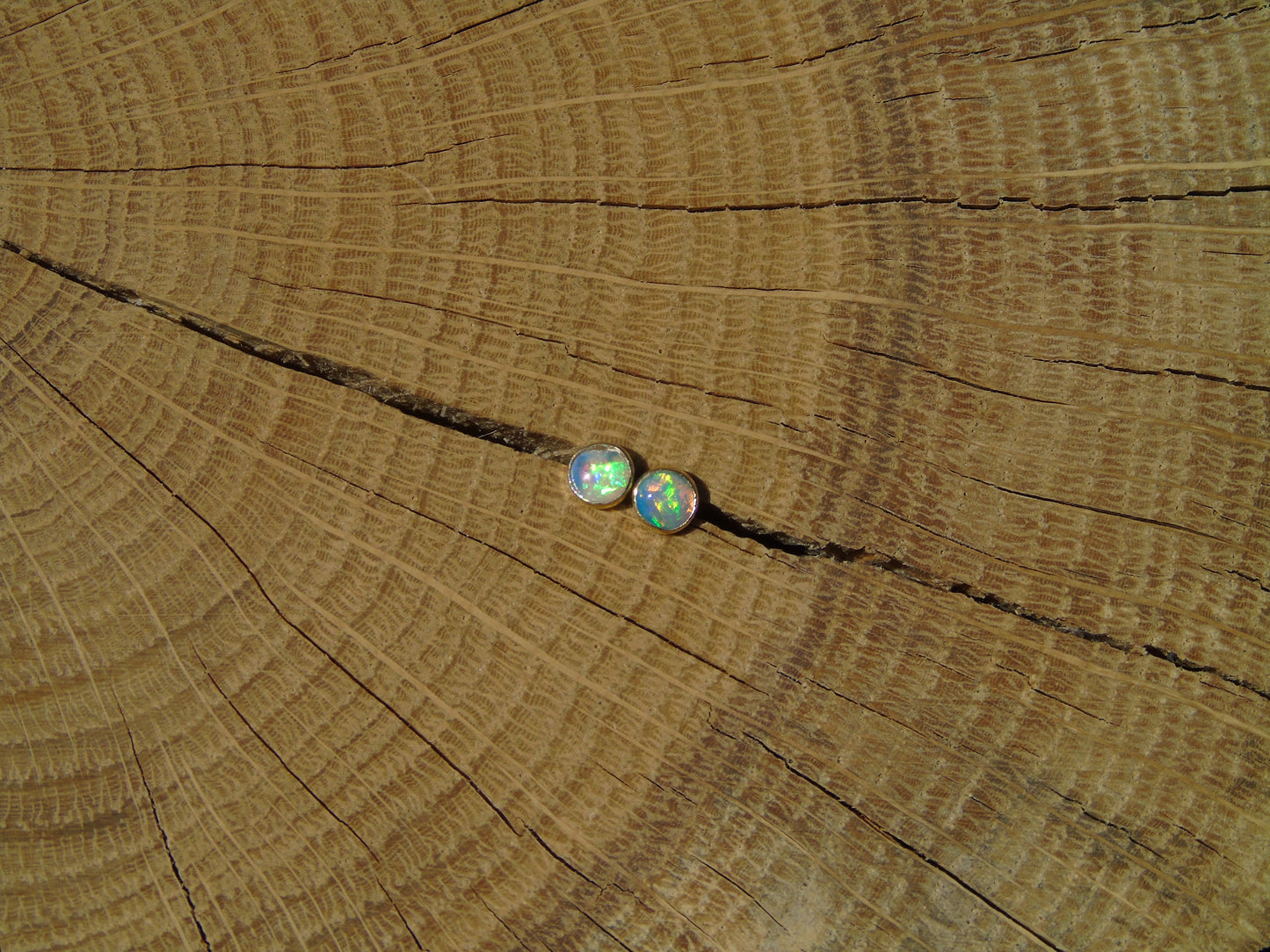 4mm 18k gold earstuds