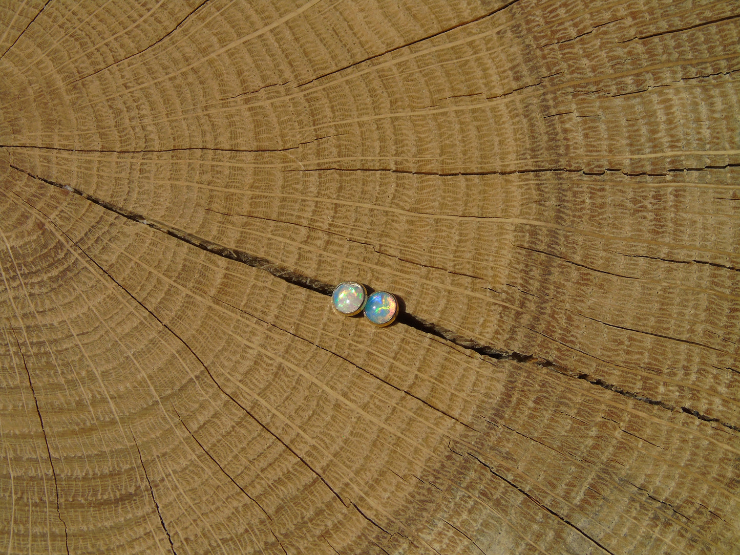 4mm 18k gold earstuds