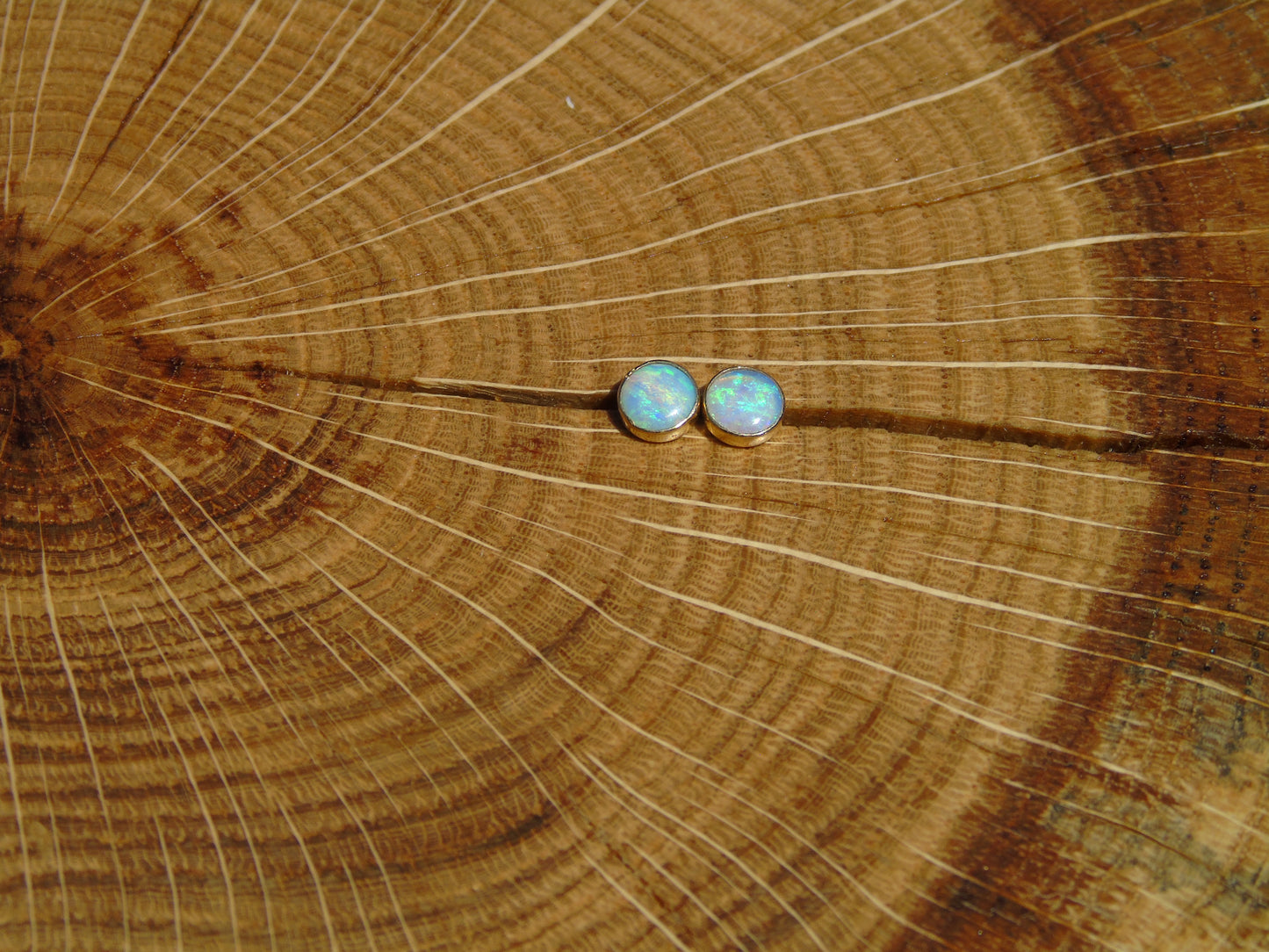 5mm 18k gold earstuds