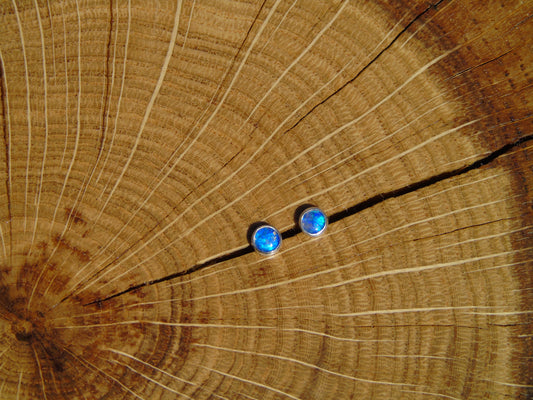 4mm silver solid opal earstuds