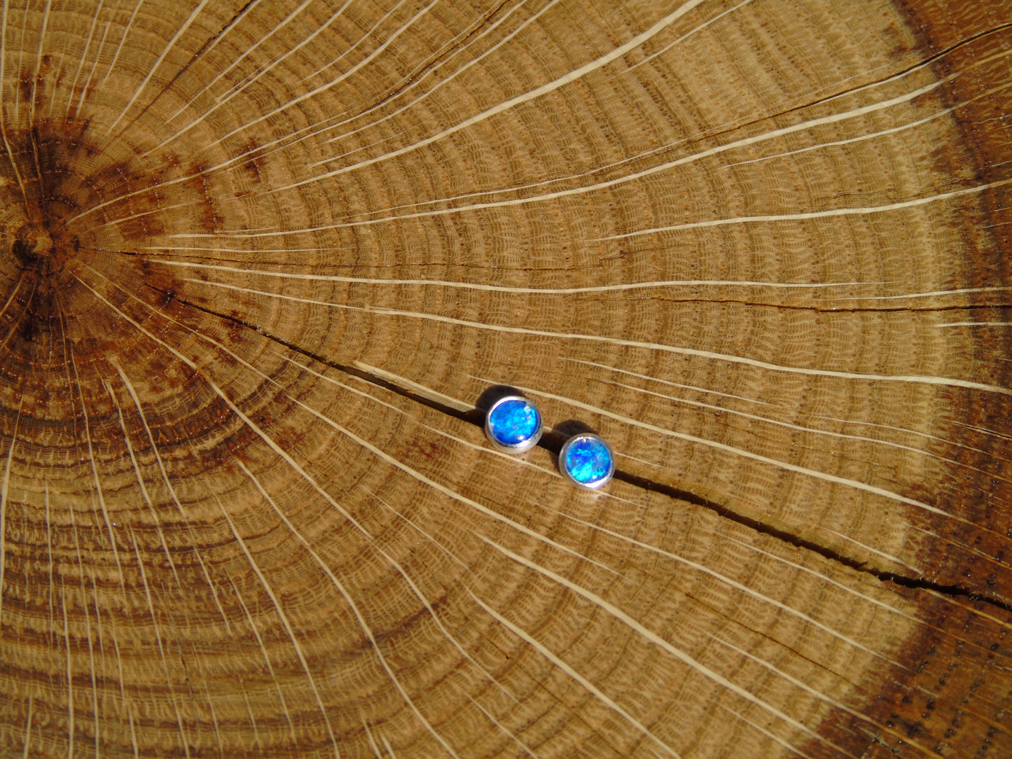 4mm silver solid opal earstuds