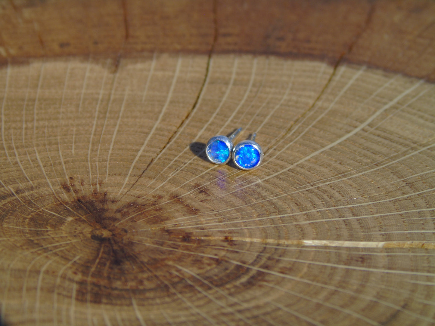 4mm silver solid opal earstuds