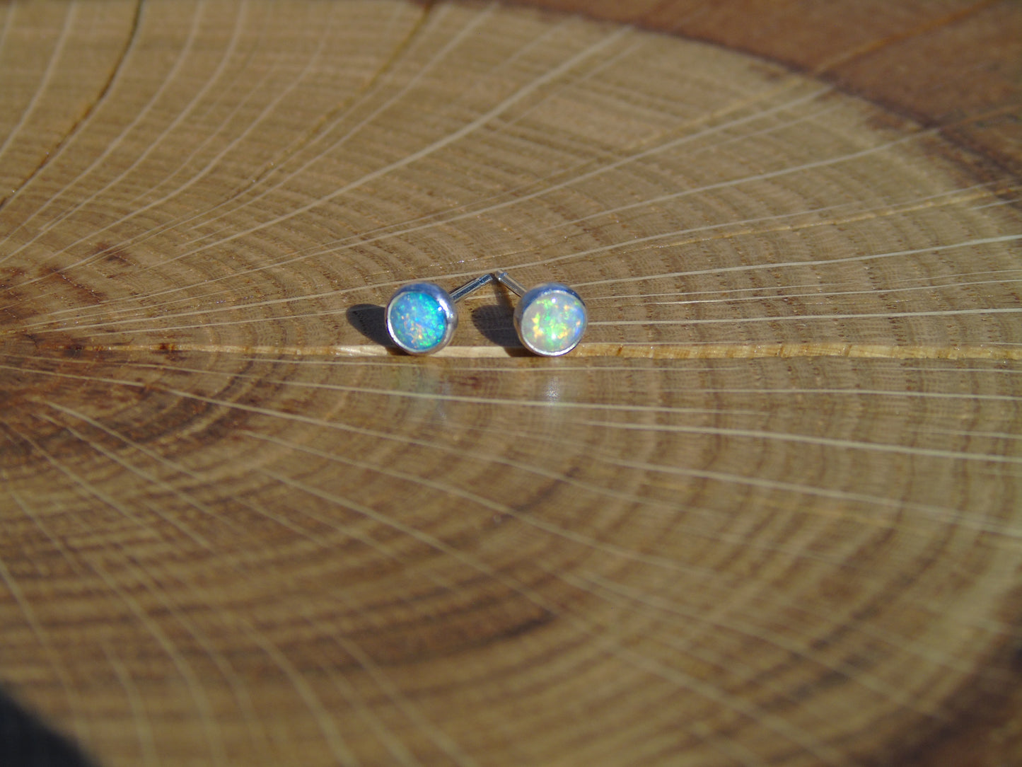 4mm silver solid opal earstuds