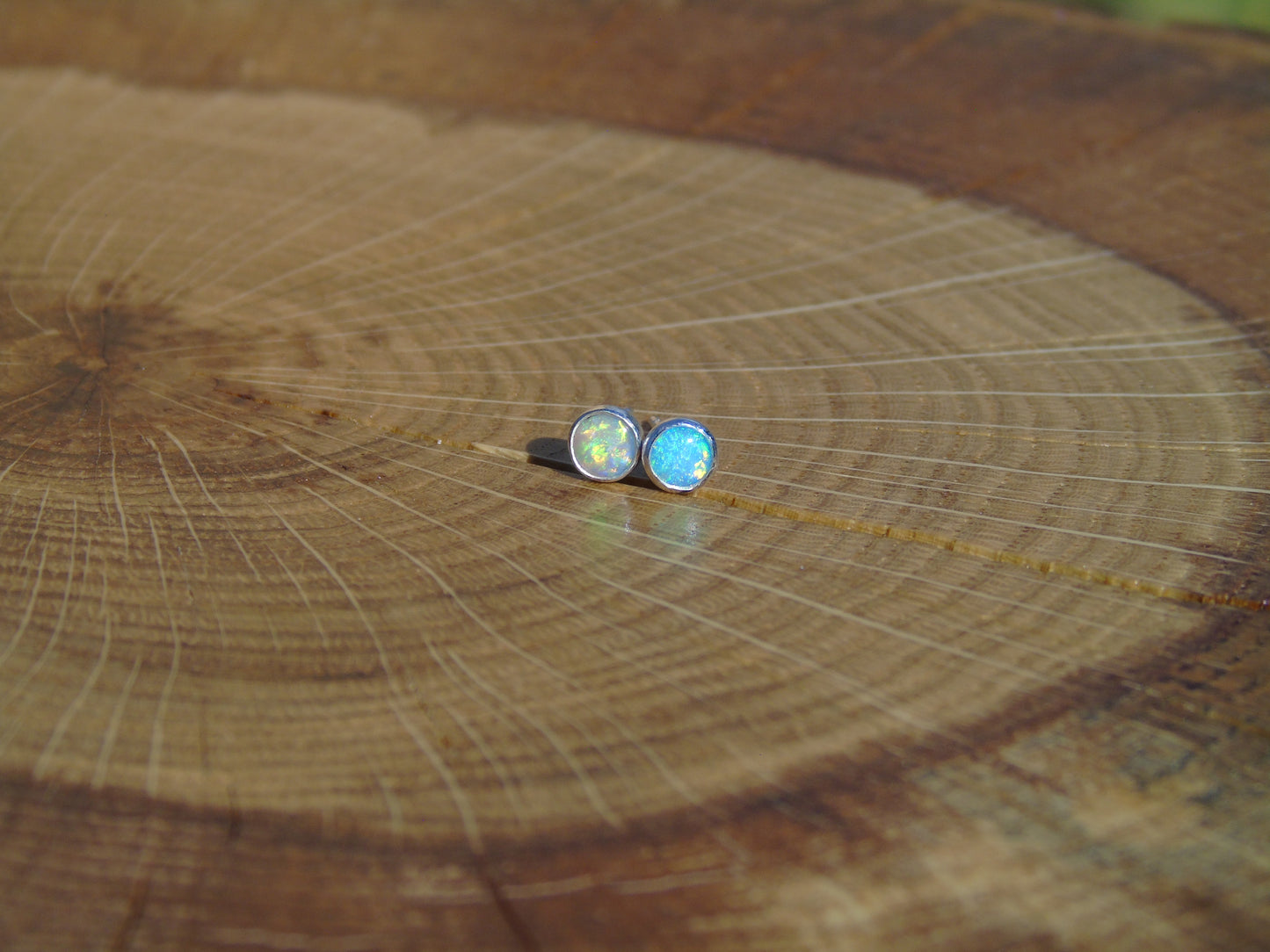 4mm silver solid opal earstuds