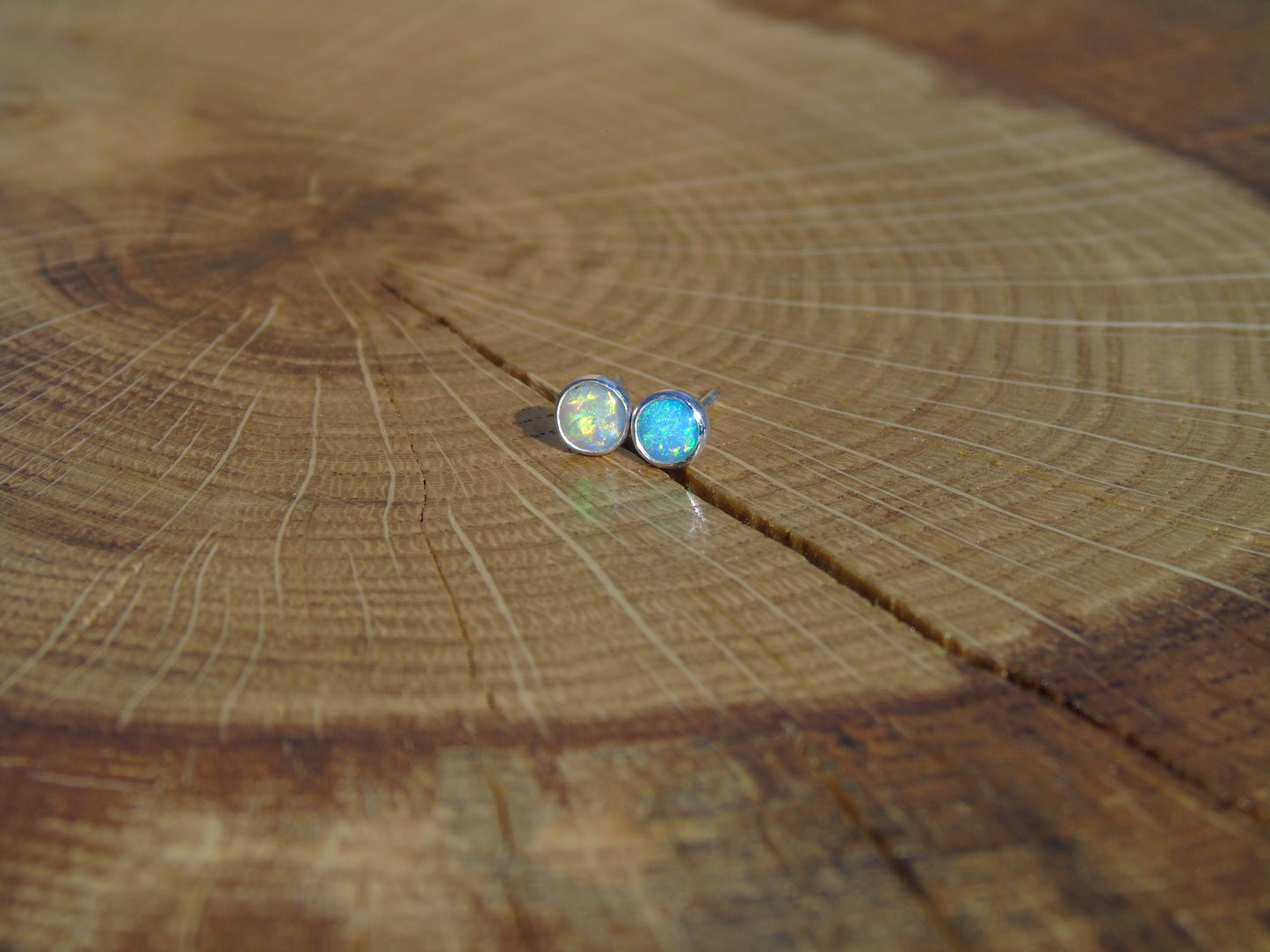 4mm silver solid opal earstuds