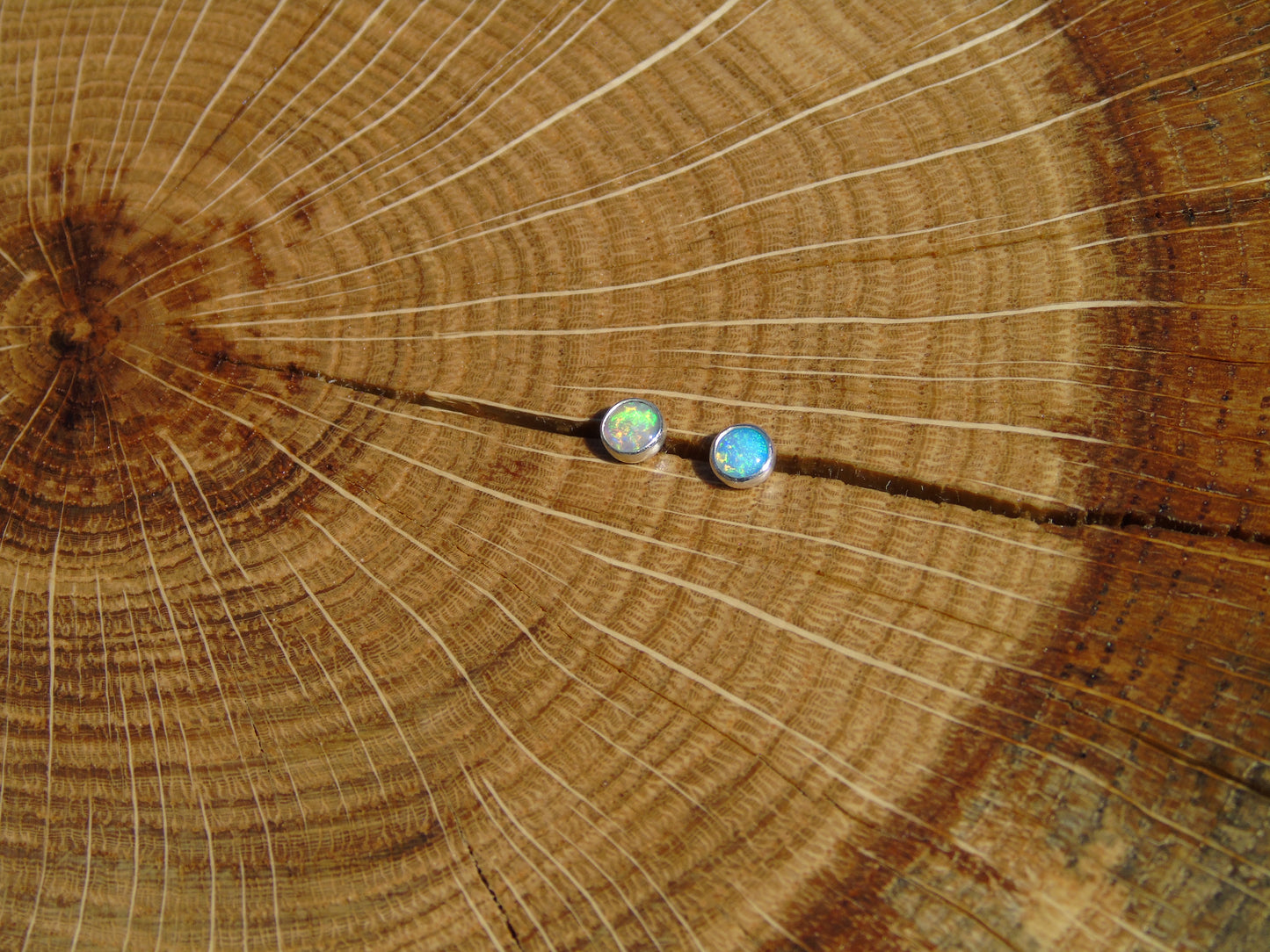 4mm silver solid opal earstuds