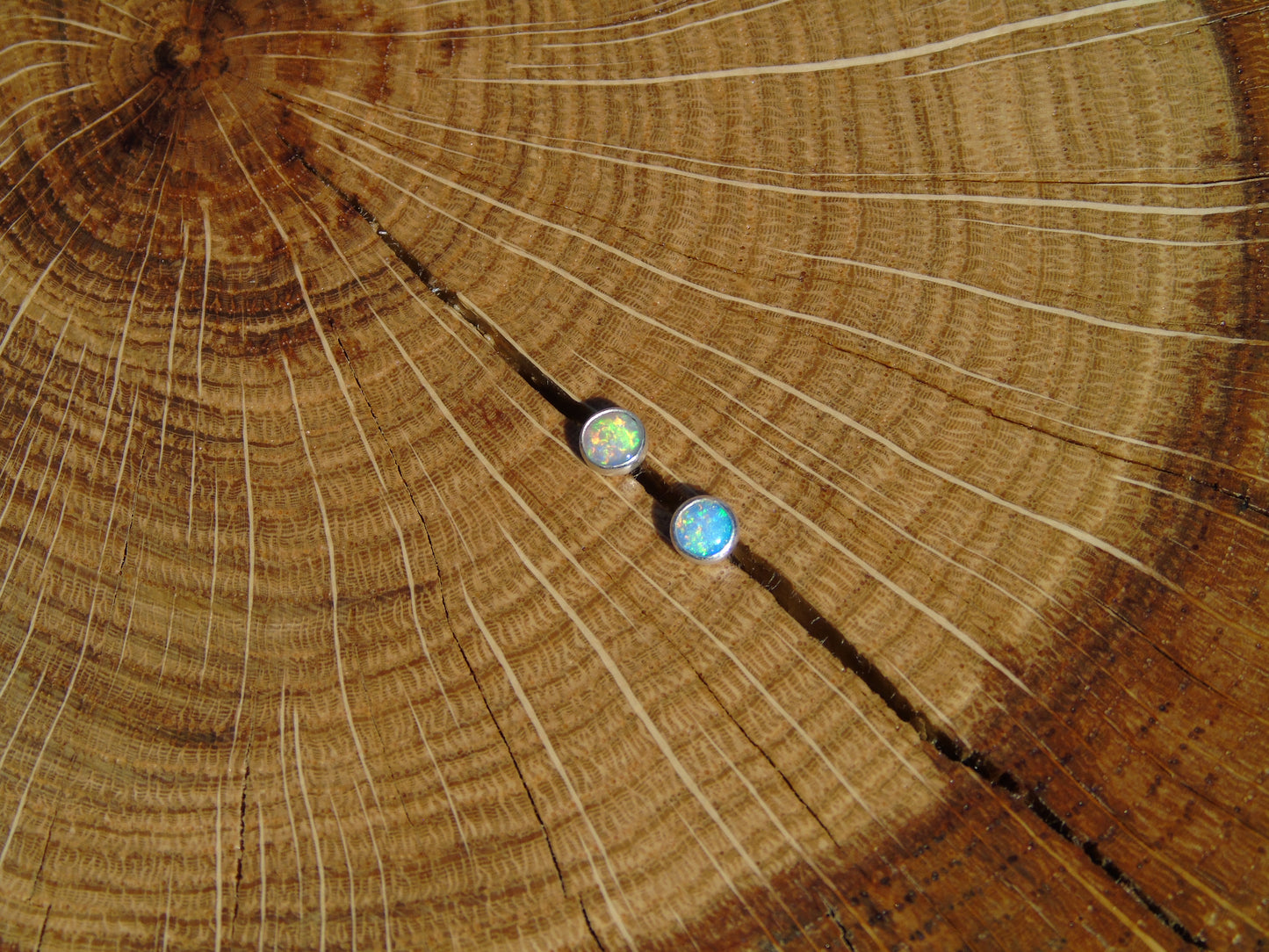 4mm silver solid opal earstuds