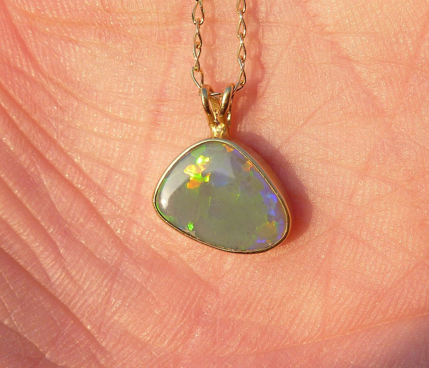 18k gold solid opal pendant