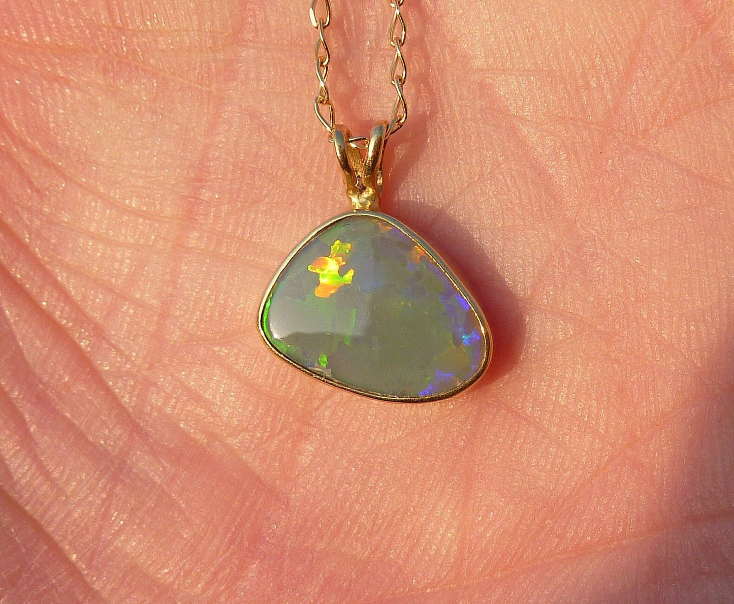 18k gold solid opal pendant