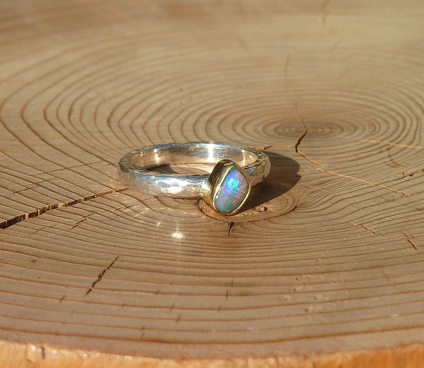 Coober Pedy opal ring with 18k gold bezel size K