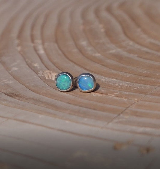 5mm silver opal ear studs