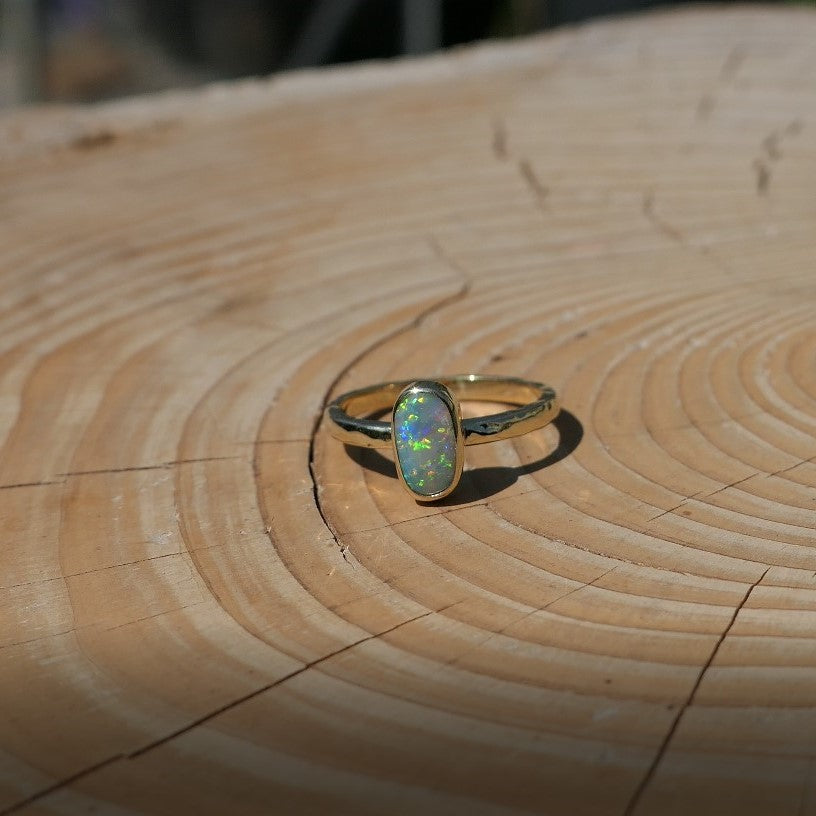 18k gold opal ring