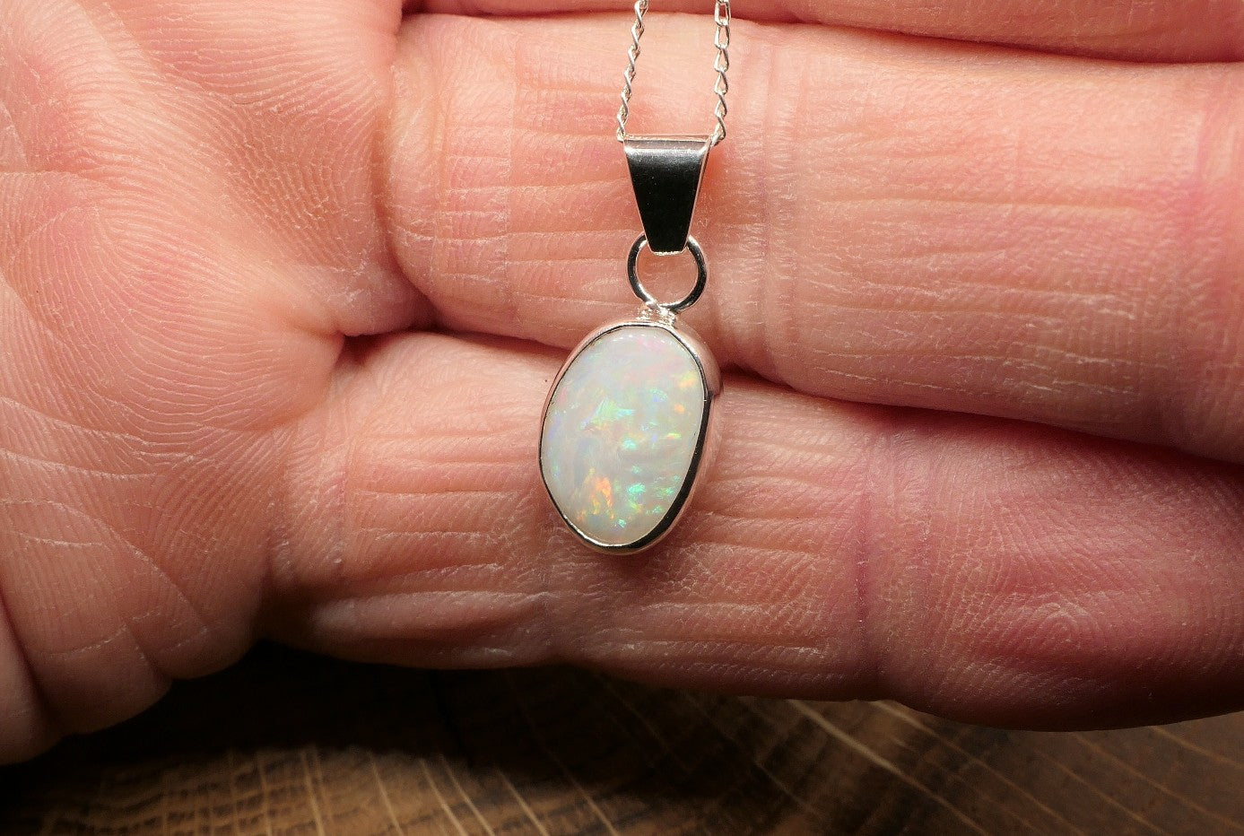 Silver Coober Pedy opal pendant