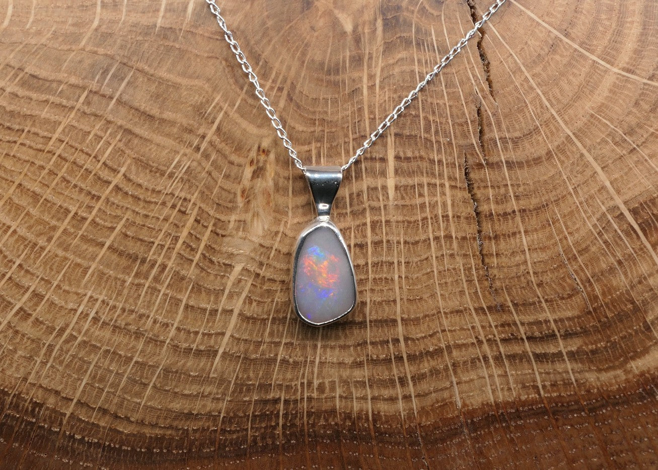 Silver Mintubi opal pendant