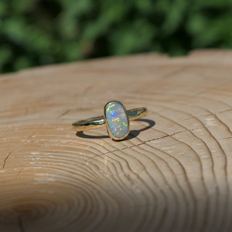 18k gold opal ring