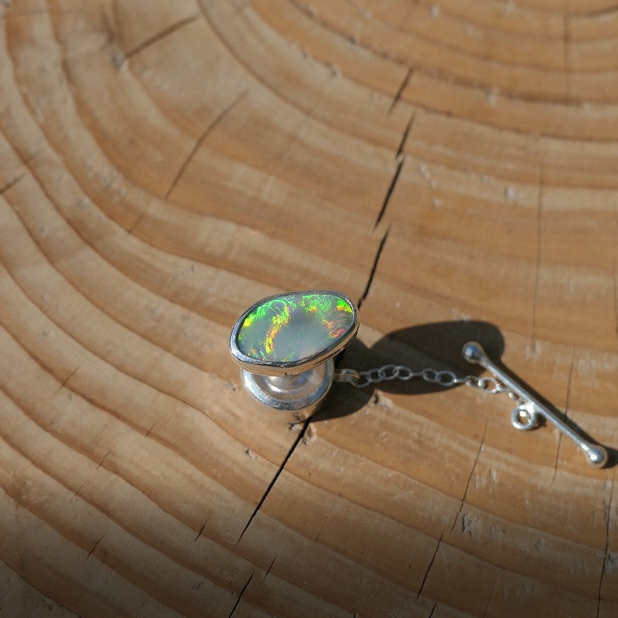 Coober Pedy doublet silver tie tack