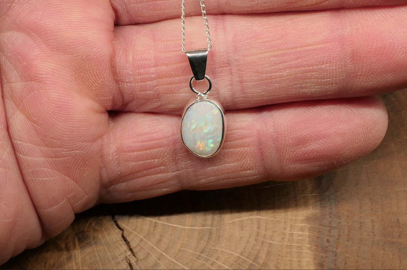 Silver Coober Pedy opal pendant