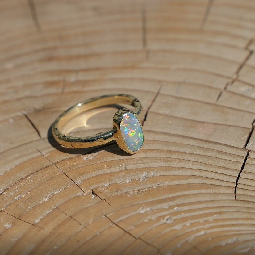 18k gold opal ring