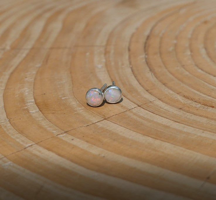 4mm opal earstuds