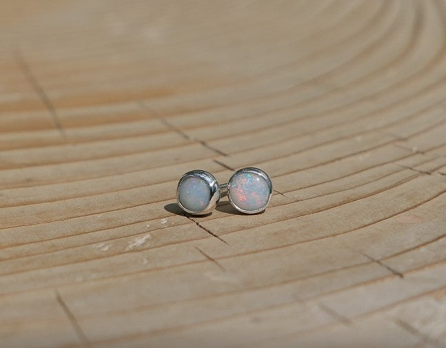 4mm silver opal earstuds