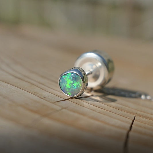 Silver tie tack with beautiful Lightning Ridge crystal opal.