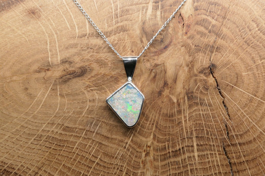 Silver Coober Pedy opal pendant