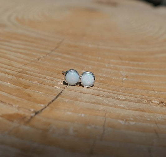 5mm silver earstuds