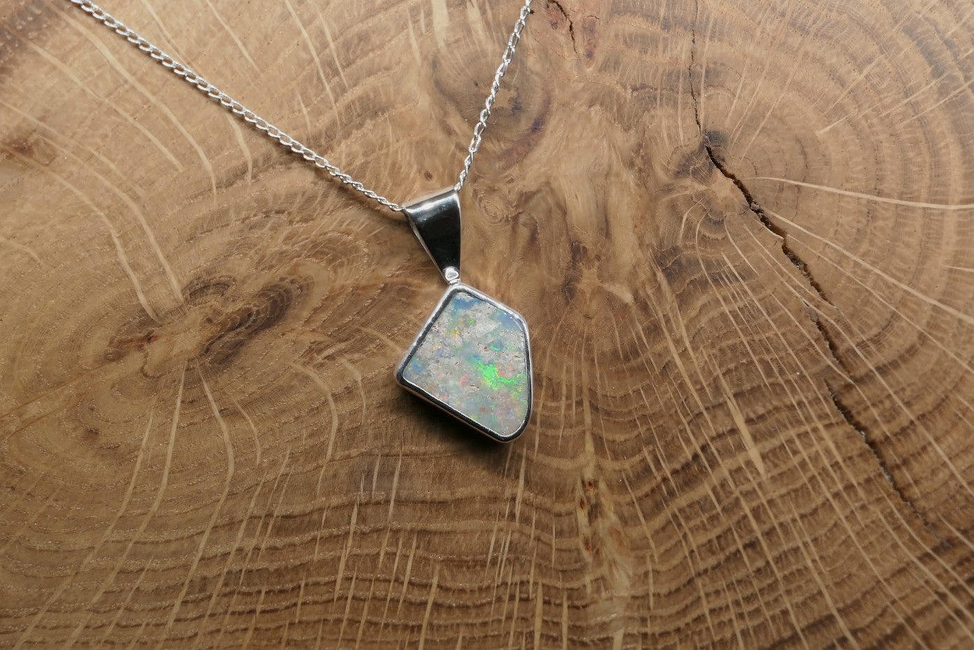 Silver Coober Pedy opal pendant