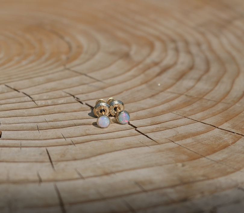 3mm 14k gold earstuds