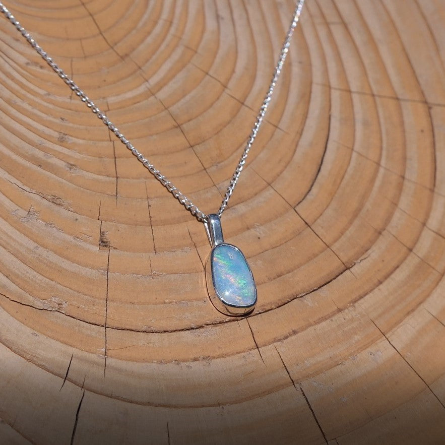 Silver opal pendant.