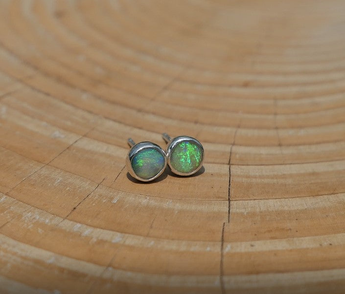 5mm silver earstuds