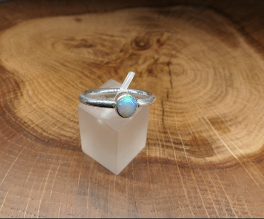 Silver Opal ring size Q / 8.25